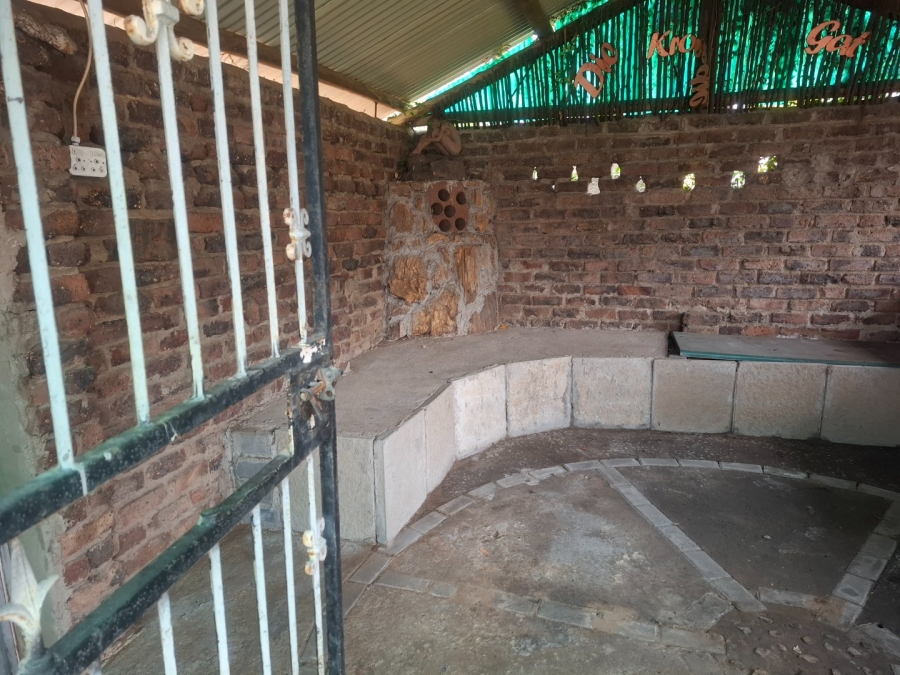 4 Bedroom Property for Sale in Kroonheuwel Free State